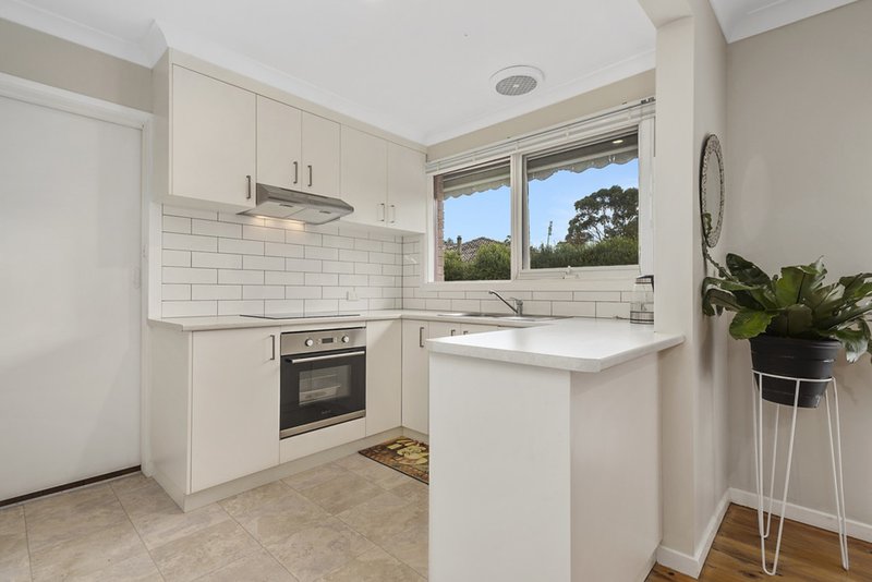 Photo - 13 Savages Lane, Woodend VIC 3442 - Image 5