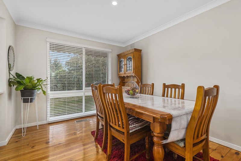 Photo - 13 Savages Lane, Woodend VIC 3442 - Image 10