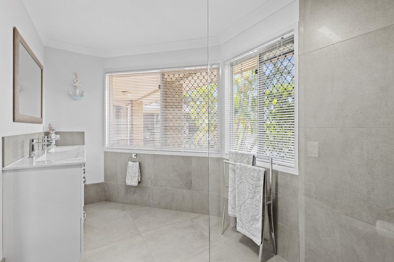 Photo - 13 Sawgrass Place, Robina QLD 4226 - Image 11