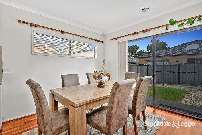 Photo - 13 Scotney Road, Craigieburn VIC 3064 - Image 6