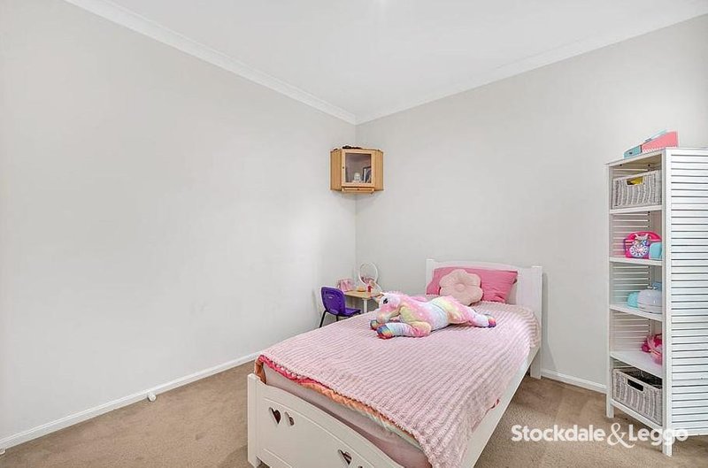 Photo - 13 Scotney Road, Craigieburn VIC 3064 - Image 11