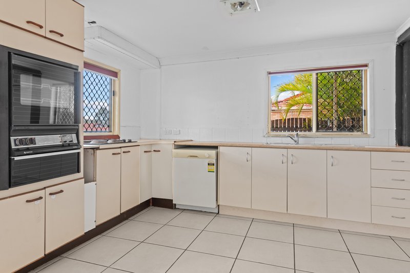 Photo - 13 Seagull Court, Deception Bay QLD 4508 - Image 11