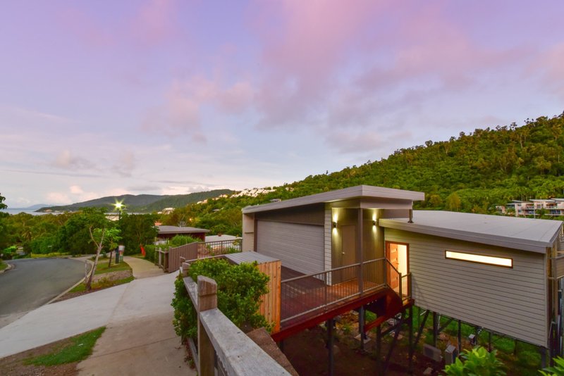 Photo - 13 Seaview Drive, Airlie Beach QLD 4802 - Image 7