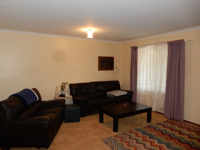 Photo - 13 Second Street, Minlaton SA 5575 - Image 6