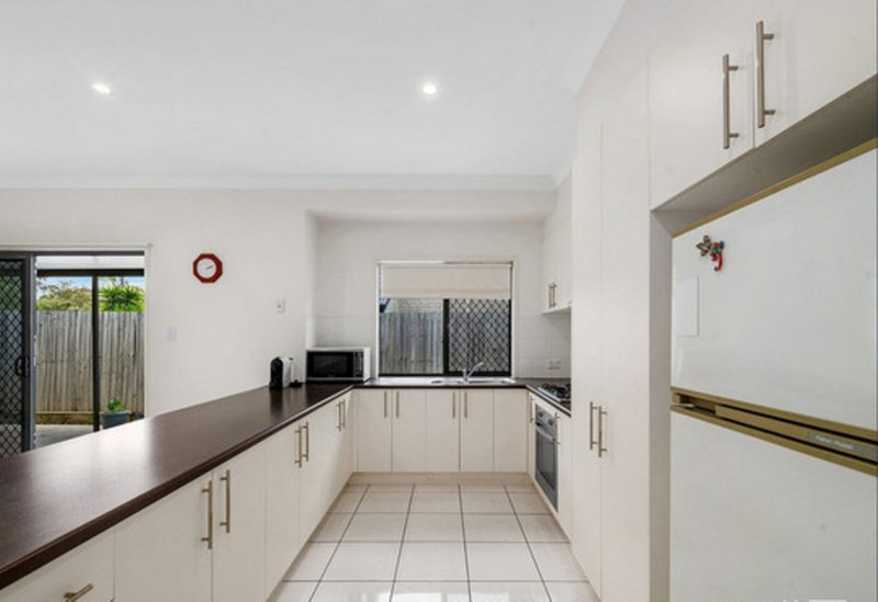 Photo - 13 Sedgemoor Street, Carseldine QLD 4034 - Image 2