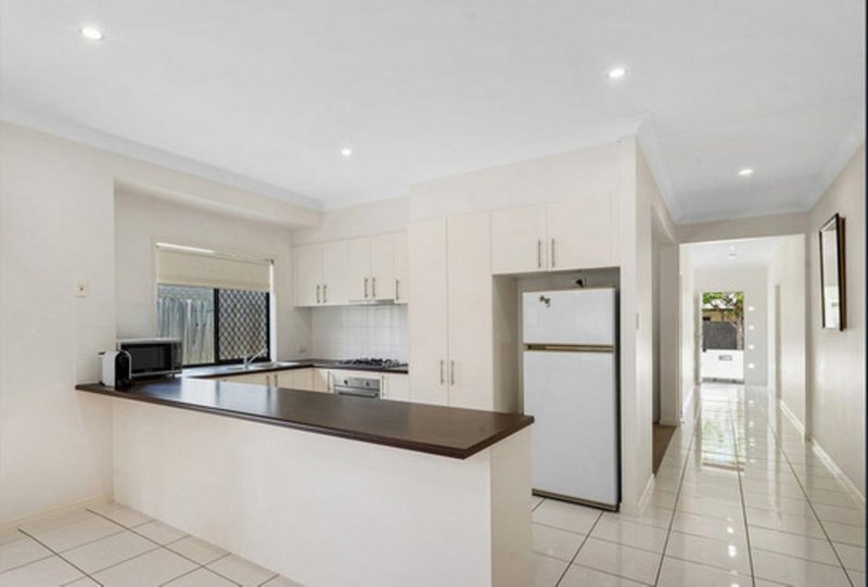 Photo - 13 Sedgemoor Street, Carseldine QLD 4034 - Image 3