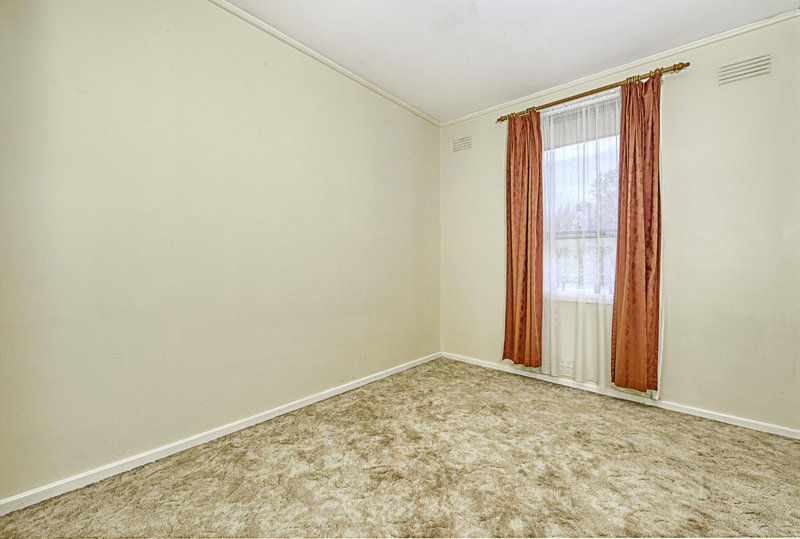 Photo - 13 Service Street, Curtin ACT 2605 - Image 10