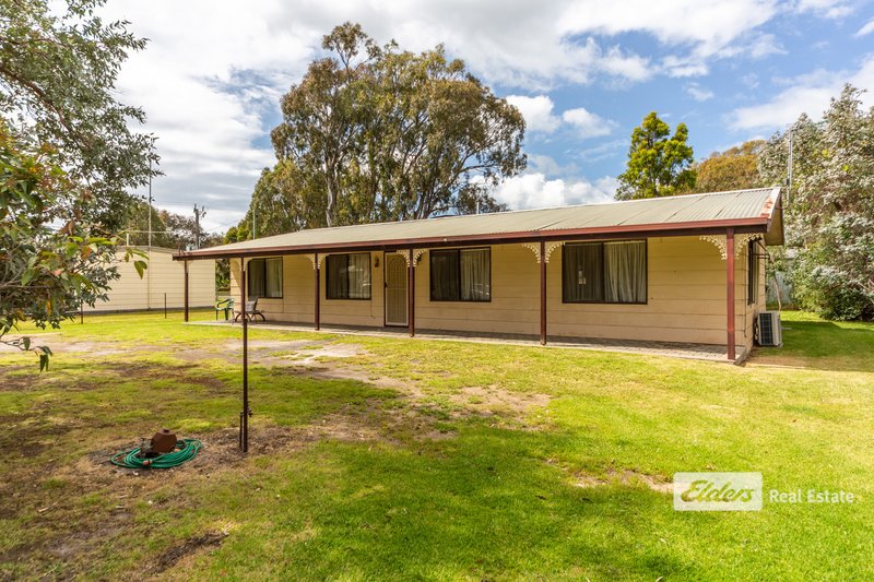 13 Seventh Parade, Raymond Island VIC 3880