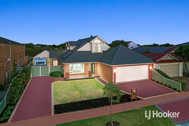 Photo - 13 Shaftsbury Boulevard, Point Cook VIC 3030 - Image 2