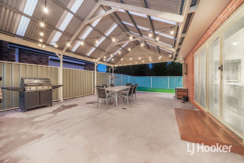 Photo - 13 Shaftsbury Boulevard, Point Cook VIC 3030 - Image 20