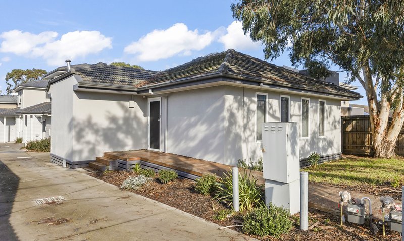 Photo - 1/3 Shakespeare Grove, Heidelberg Heights VIC 3081 - Image 1