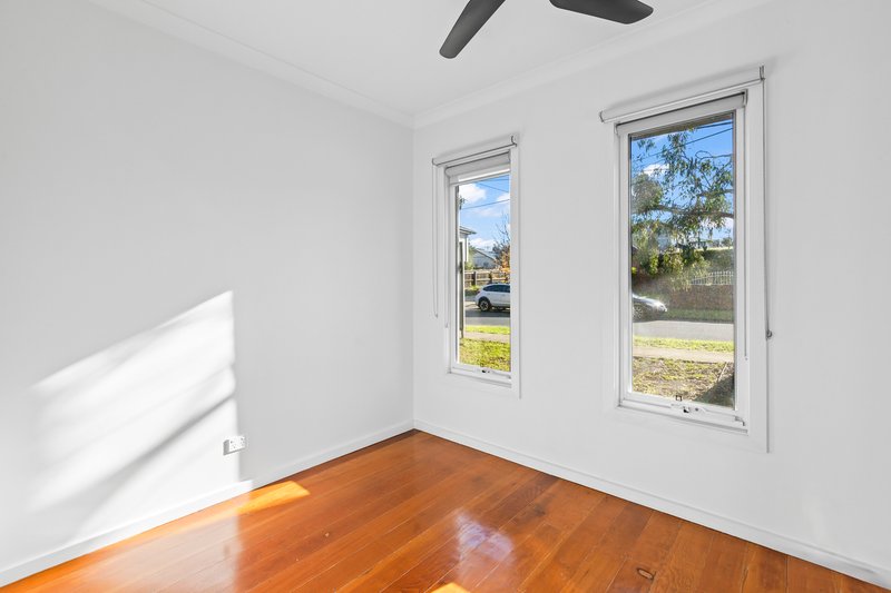 Photo - 1/3 Shakespeare Grove, Heidelberg Heights VIC 3081 - Image 9