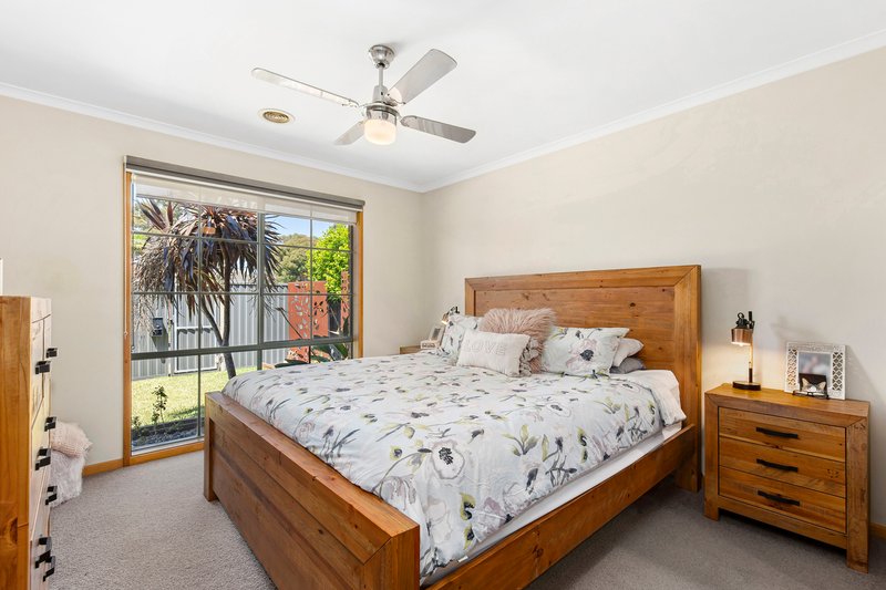 Photo - 13 Sherwood Grove, Lara VIC 3212 - Image 2