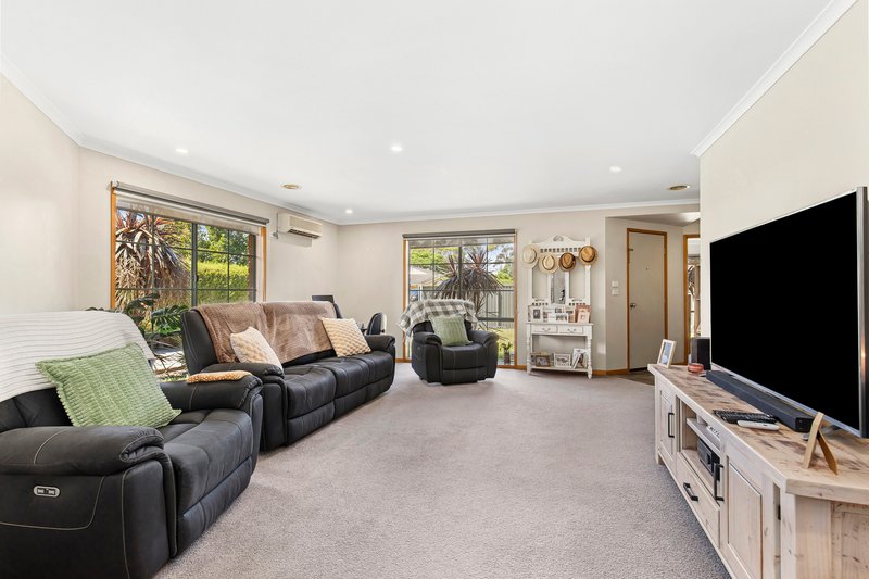 Photo - 13 Sherwood Grove, Lara VIC 3212 - Image 4