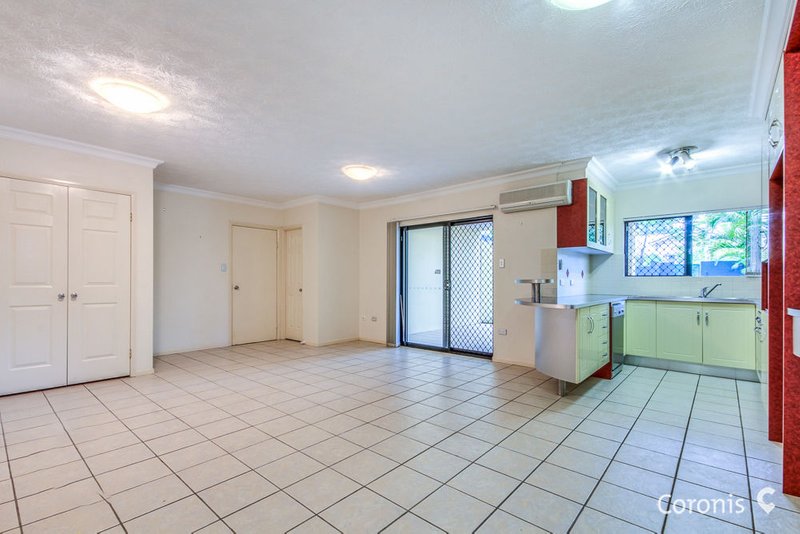 Photo - 1/3 Shottery Street, Yeronga QLD 4104 - Image 6