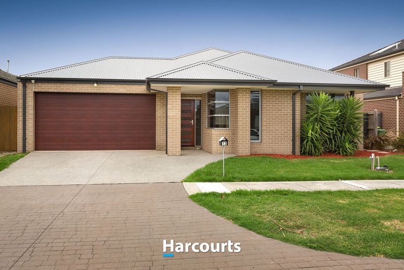 13 Silverleaf Crescent, Officer VIC 3809