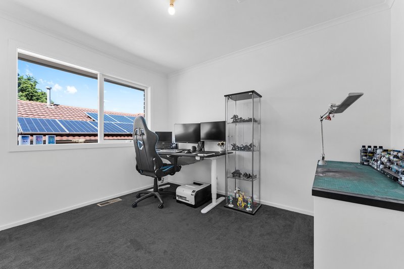 Photo - 13 Skipton Place, Endeavour Hills VIC 3802 - Image 14