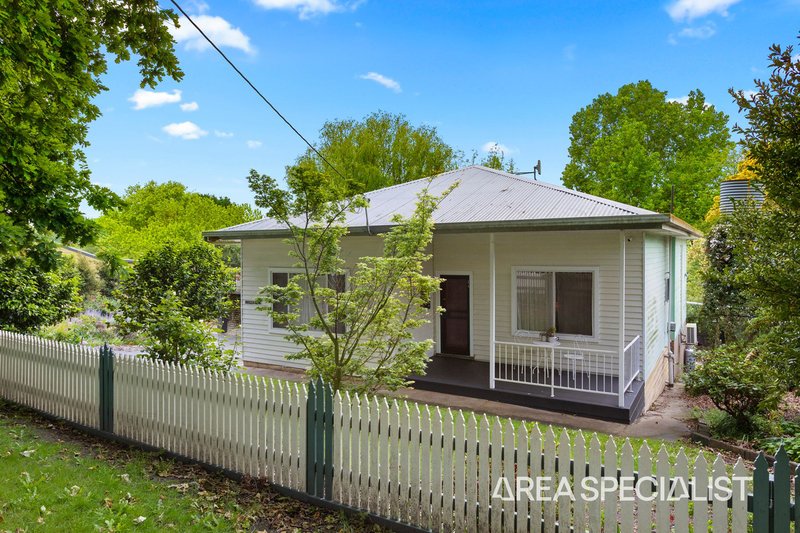 13 Smith Street, Loch VIC 3945