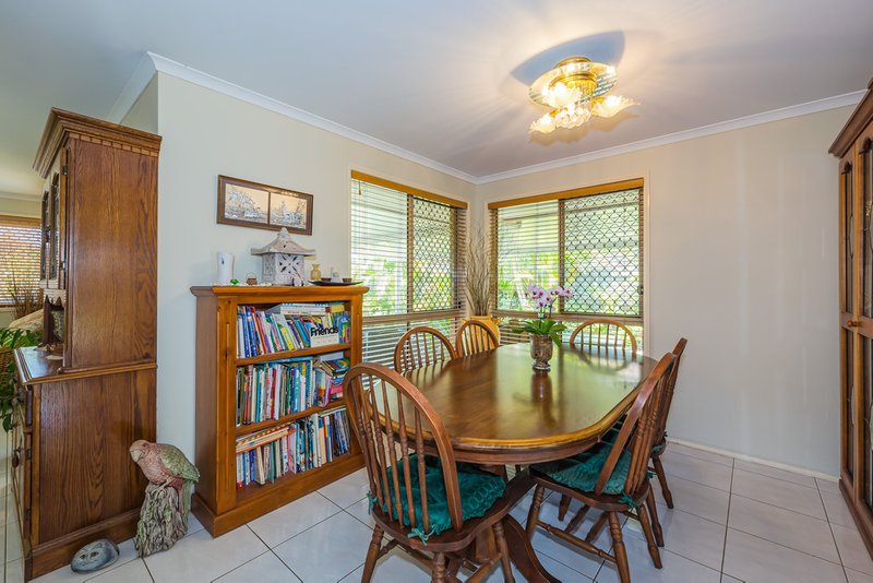 Photo - 13 Smout Court, Sandstone Point QLD 4511 - Image 15