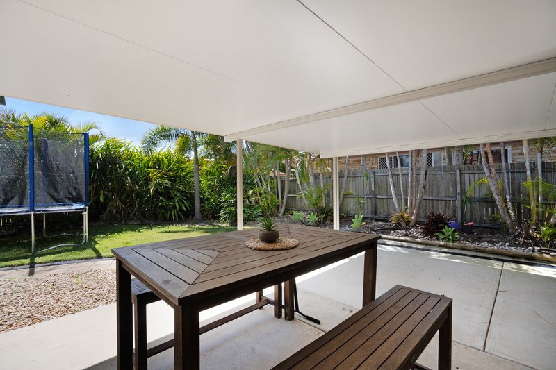 Photo - 13 Smout Court, Sandstone Point QLD 4511 - Image 13