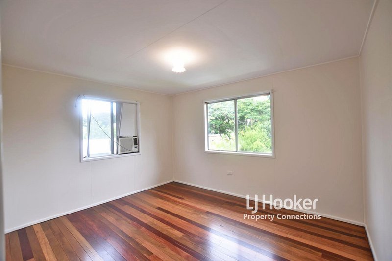 Photo - 13 Somerset Street, Kallangur QLD 4503 - Image 4