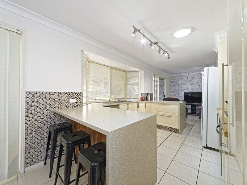 Photo - 13 Songbird Way, Taigum QLD 4018 - Image 3