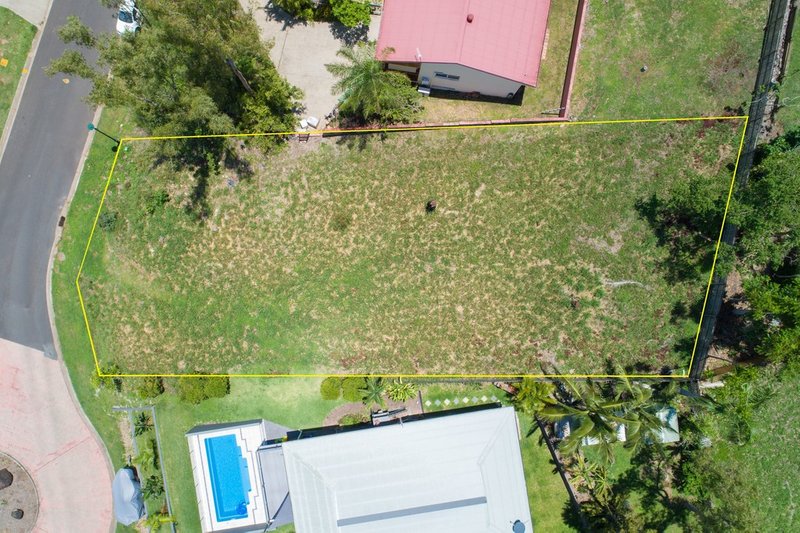 Photo - 13 South Molle Boulevard, Cannonvale QLD 4802 - Image 2