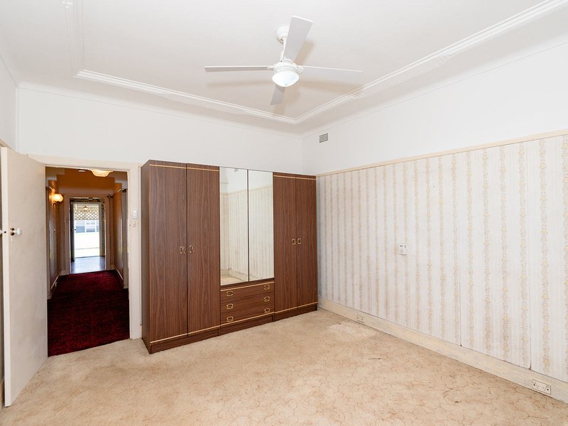 Photo - 13 South Street, Telarah NSW 2320 - Image 6