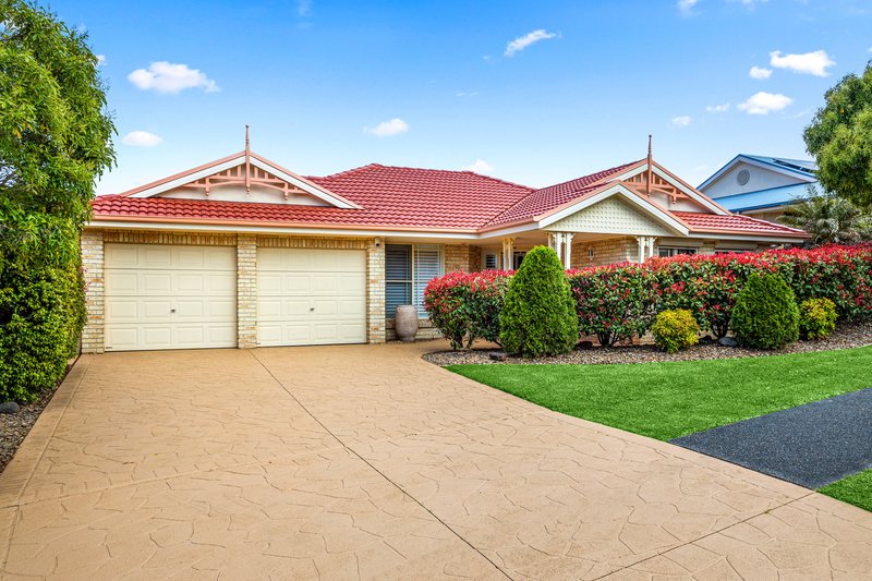 13 Southern Cross Boulevard, Shell Cove NSW 2529