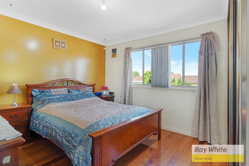 Photo - 13 Sparrow Lane, Green Valley NSW 2168 - Image 7