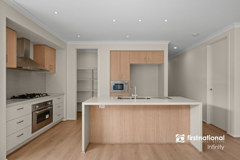 Photo - 13 Spartan Way, Williams Landing VIC 3027 - Image 3