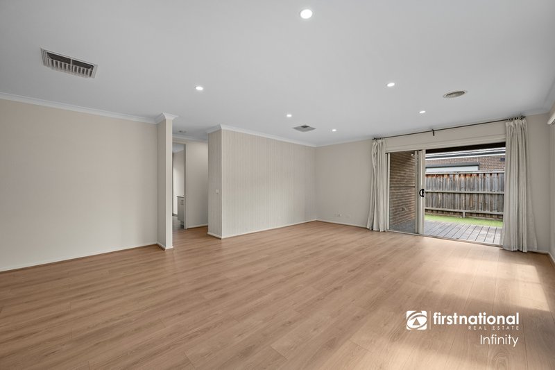 Photo - 13 Spartan Way, Williams Landing VIC 3027 - Image 4