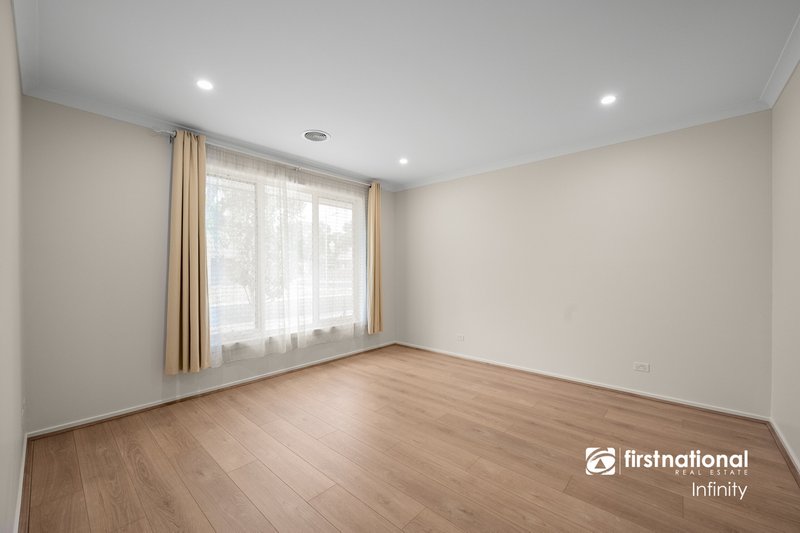 Photo - 13 Spartan Way, Williams Landing VIC 3027 - Image 6