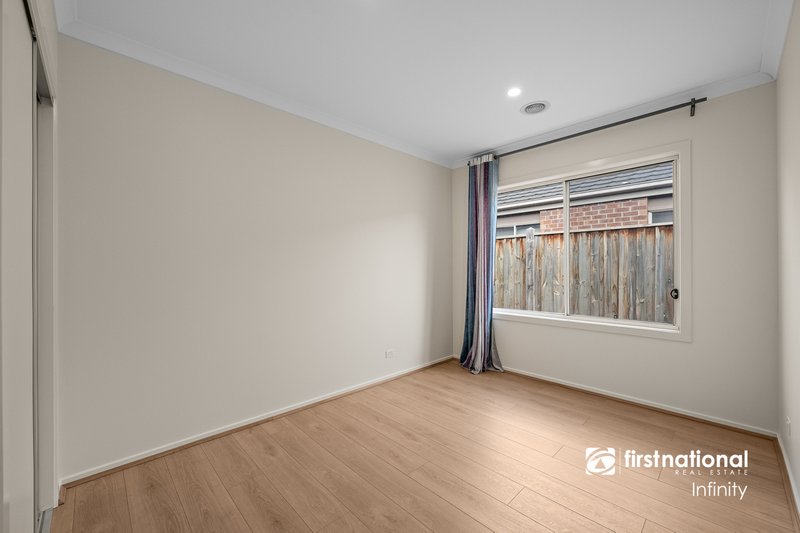 Photo - 13 Spartan Way, Williams Landing VIC 3027 - Image 9