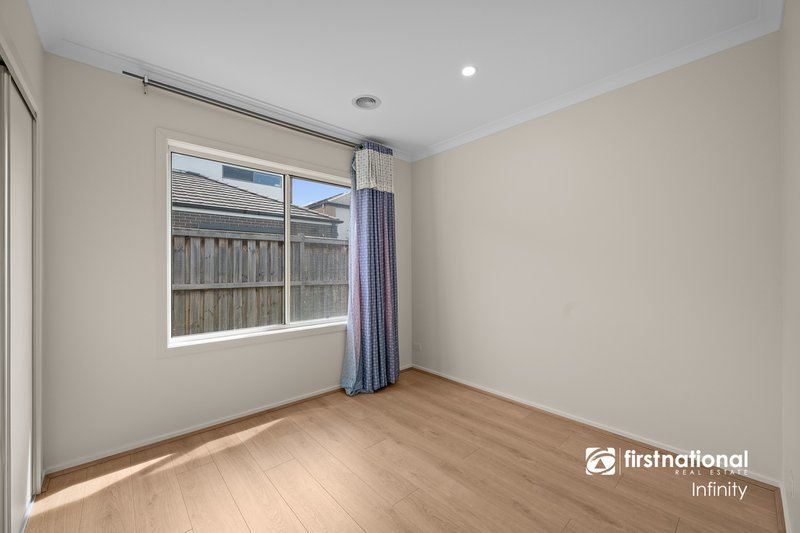 Photo - 13 Spartan Way, Williams Landing VIC 3027 - Image 11