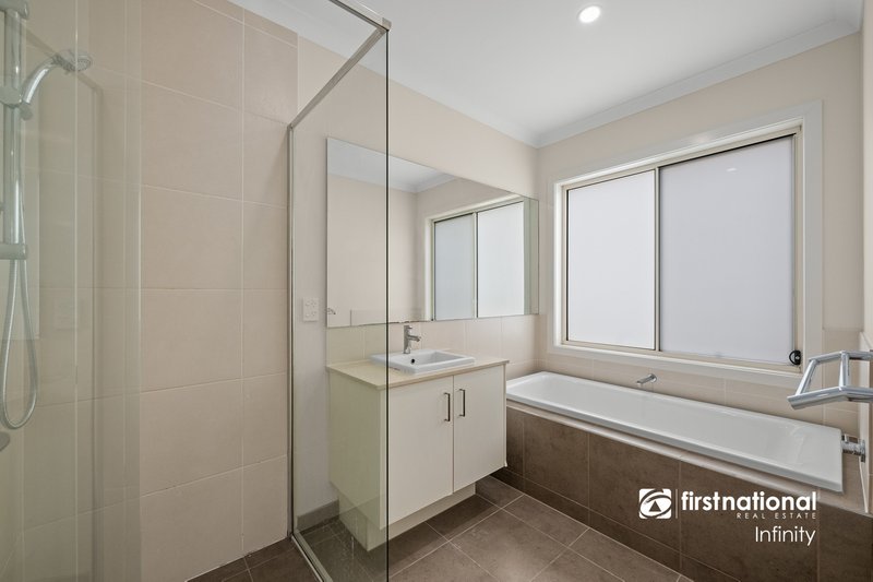 Photo - 13 Spartan Way, Williams Landing VIC 3027 - Image 12