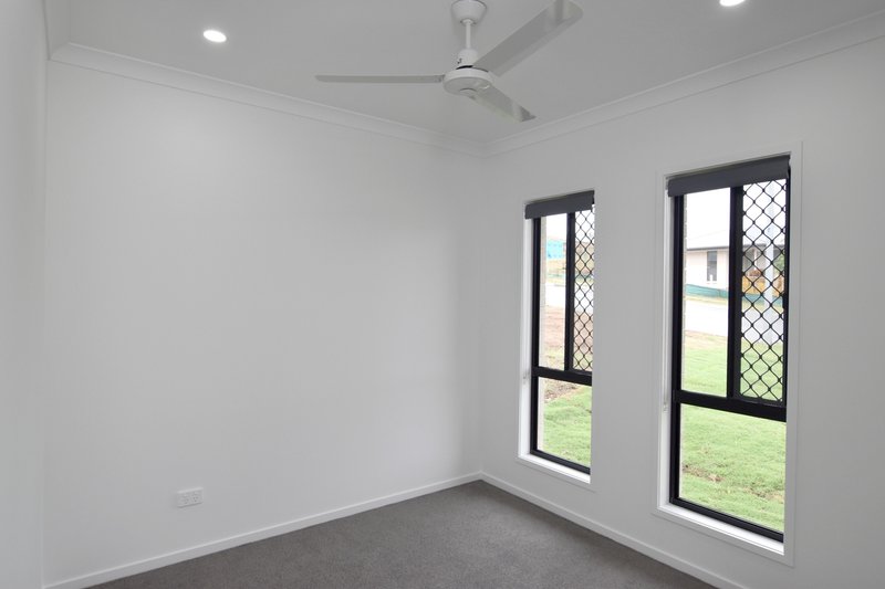Photo - 13 Spindrift Road, Clinton QLD 4680 - Image 11