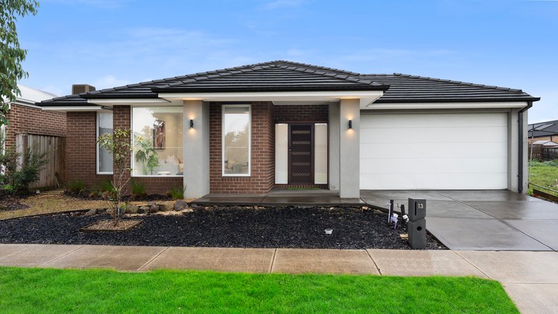 13 Splendid Road, Donnybrook VIC 3064