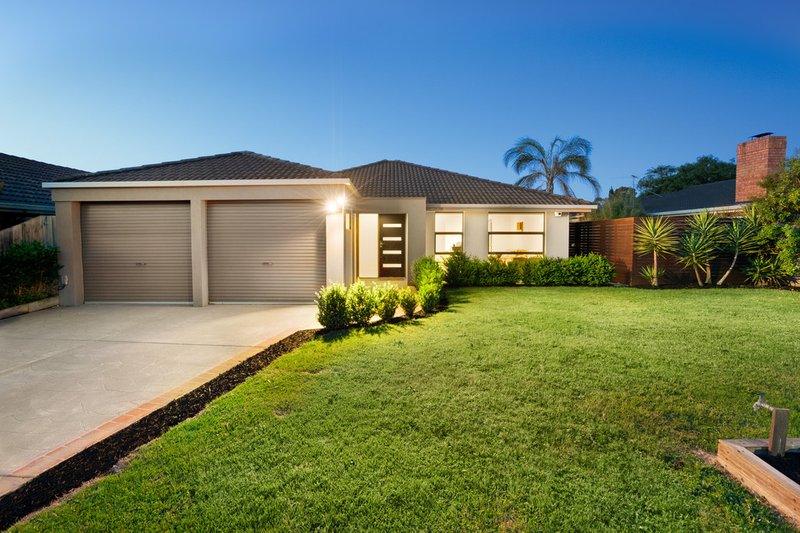 13 St John Place, Rowville VIC 3178