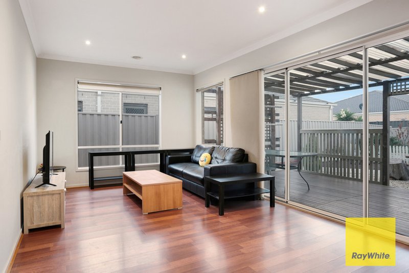 Photo - 13 St Laurent Boulevard, Point Cook VIC 3030 - Image 6