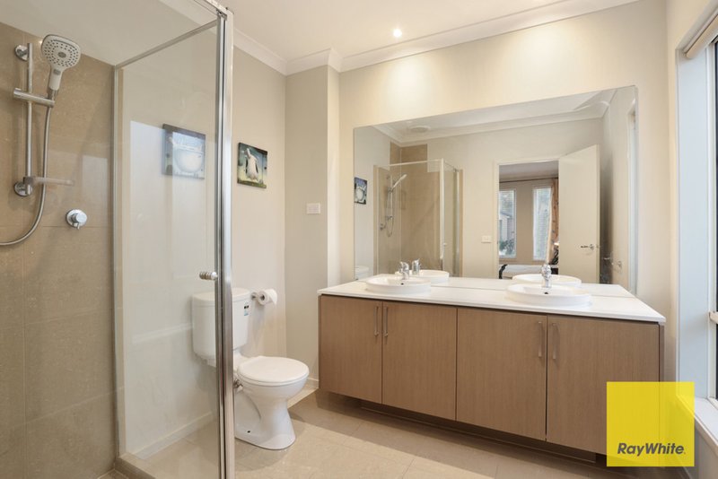 Photo - 13 St Laurent Boulevard, Point Cook VIC 3030 - Image 8