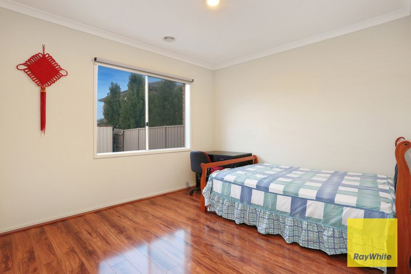 Photo - 13 St Laurent Boulevard, Point Cook VIC 3030 - Image 9