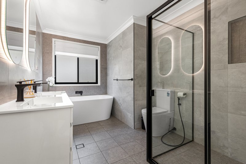 Photo - 13 St Marys Street, West Hoxton NSW 2171 - Image 12