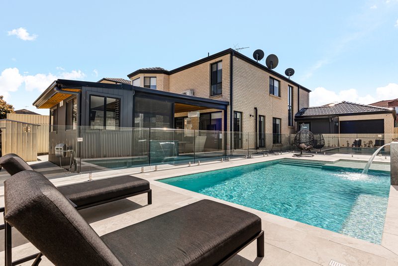 Photo - 13 St Marys Street, West Hoxton NSW 2171 - Image 16