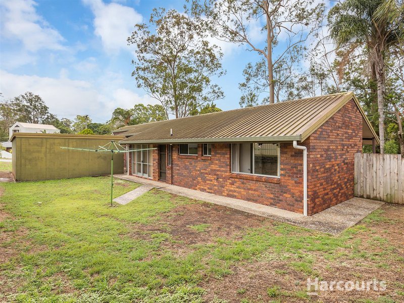 Photo - 13 St Quentin Rd , Petrie QLD 4502 - Image 16