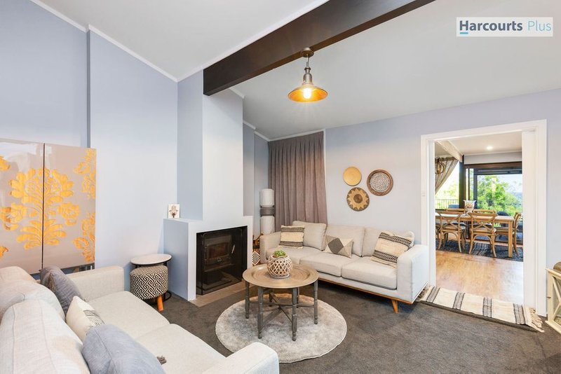 Photo - 13 St Vincents Avenue, Hallett Cove SA 5158 - Image 3