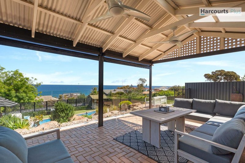 Photo - 13 St Vincents Avenue, Hallett Cove SA 5158 - Image 16