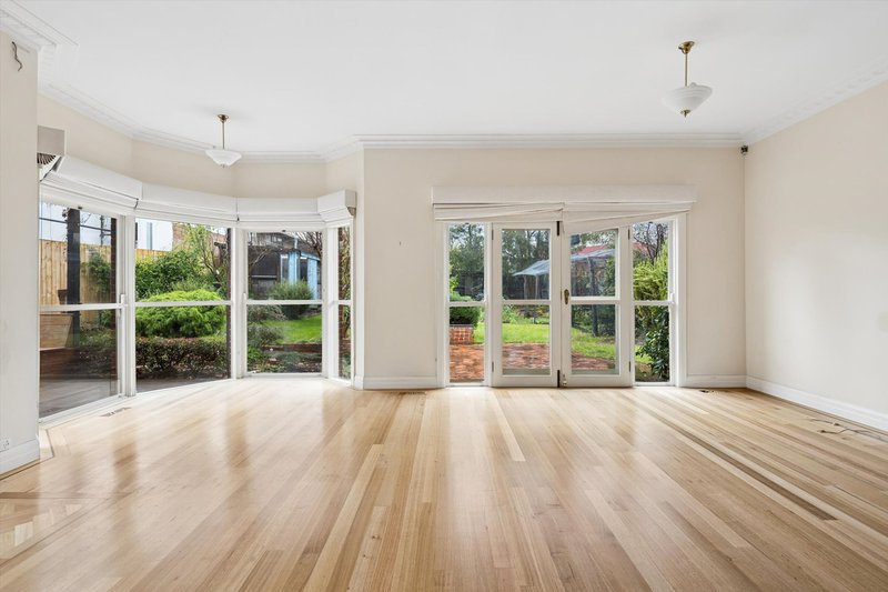 Photo - 13 Staughton Road, Glen Iris VIC 3146 - Image 5