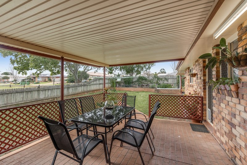 Photo - 13 Strathconan Drive, Glenvale QLD 4350 - Image 14