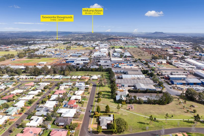 Photo - 13 Strathconan Drive, Glenvale QLD 4350 - Image 20